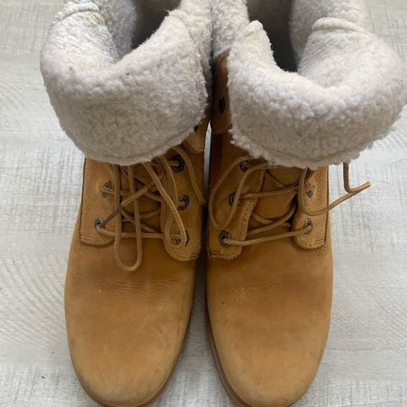 Timberland Women's Light Brown Winter Boots - Picture 2 of 4